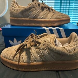 Adidas Tan Sneakers Classic Skate Style